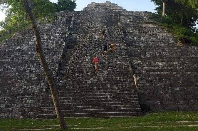 Private Yaxha Archaeological Sunset Tour - What the private guide adds