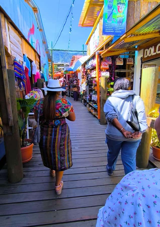 San Juan and Lake Atitlán Tour:From Guatemala City & Antigua - Why Lake Atitlán works as a full-day outing