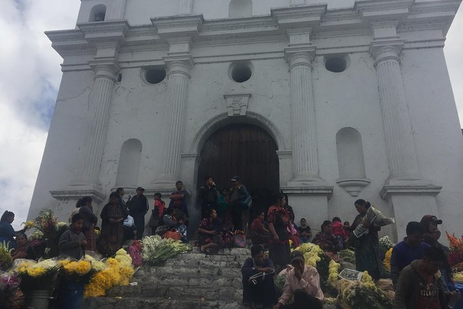 Shared shuttle - Visit Chichicastenango Market - The Panajachel to Chichicastenango Connection