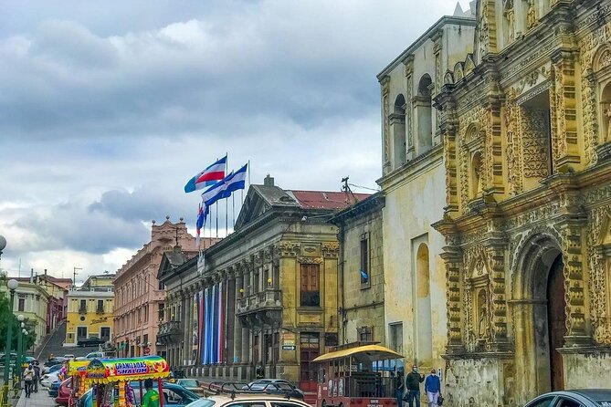 Shared Trolley Adventure: Xela's Memorable Landmarks - The Municipal Theater, Churches, and Casa de la Cultura