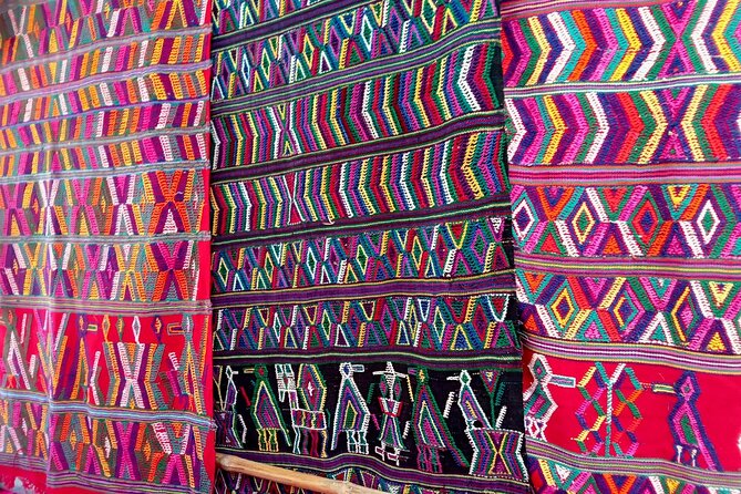 Textile tour from Puerto Quetzal - Starting at Mercado de Artesanias in Antigua