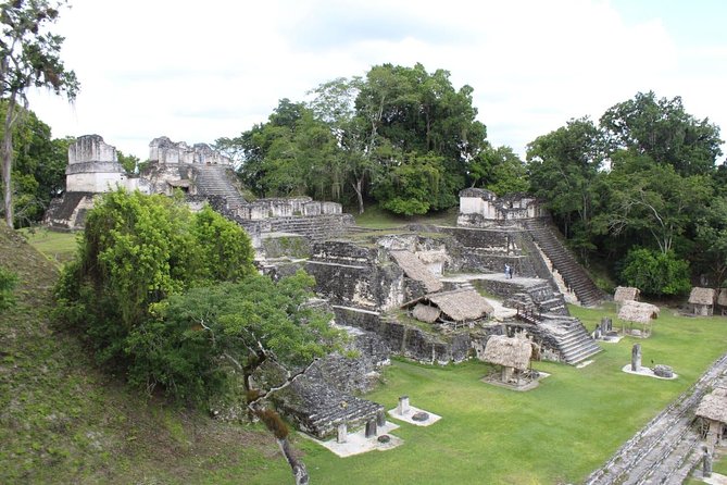 Tikal VIP Exclusive Tour All inclusive from Flores Guatemala - Why a private Tikal tour makes sense