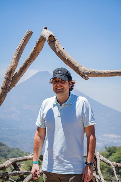 Tour hacia Hobbitenango en quad - Guides Pedro and Pablo add a personal touch