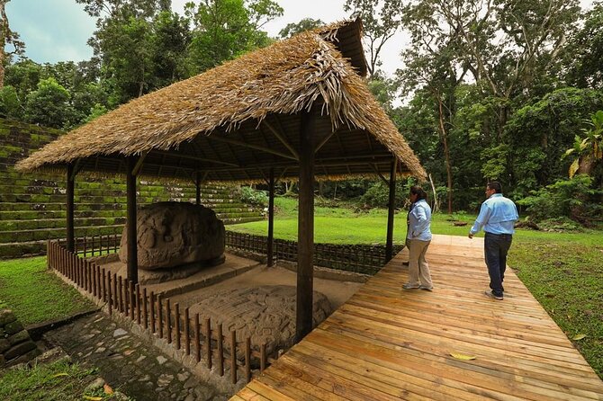 Tour Semuc Champey, Tikal, Rio Dulce and Quirigua (5days). - Day 4: A full day on the Rio Dulce