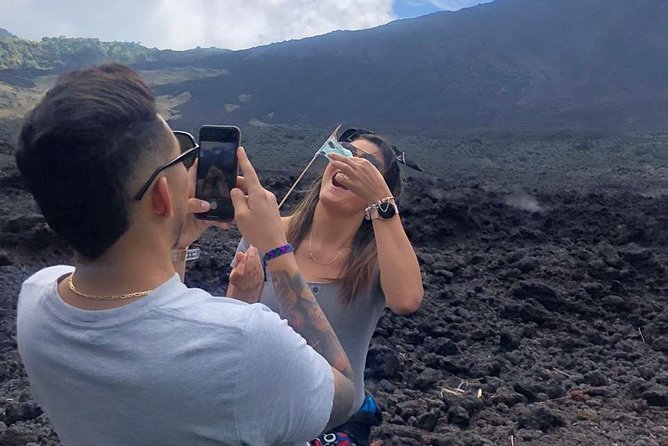 Tour to the active Pacaya Volcano. - The 6:40 a.m. Pickup and Road to the Park