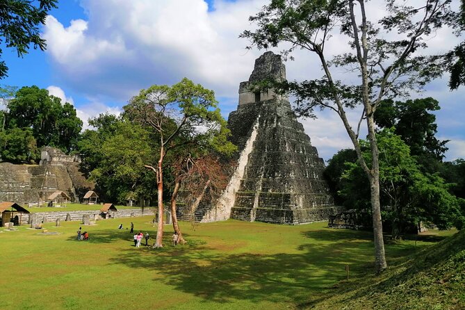 Tour to Tikal (Awesome) - The ride to Tikal and what the guide adds