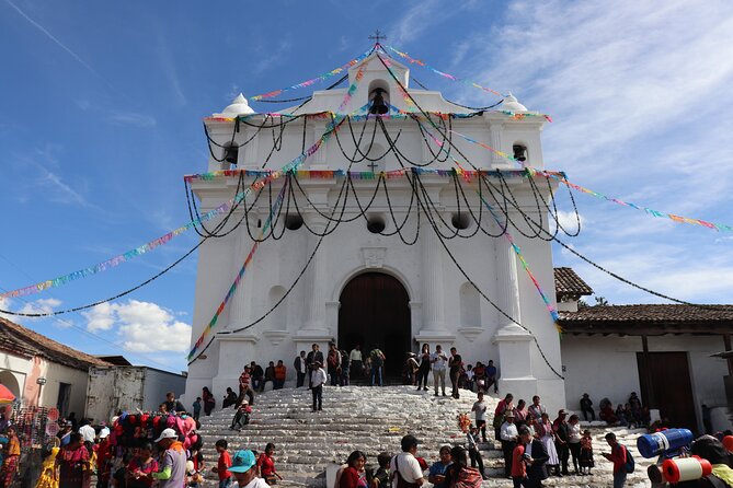 Traditional & Colorful Chichicastenango Market Walking Tour - Four hours inside Plaza y Mercado Santo Tomas