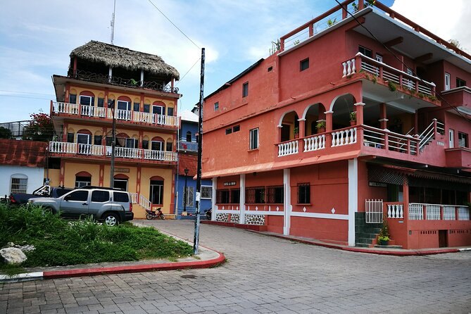 Treasures of the Mayan World: Tikal, Yaxha, Blue Crater, Flores Island - What the $699 price includes