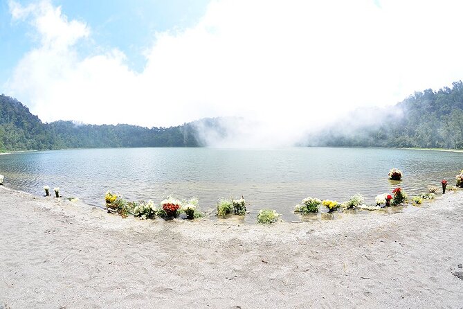Trek to Chicabal Volcano and Lagoon near Quetzaltenango , Guatemala - Why Laguna Chicabal feels different from a standard lake visit